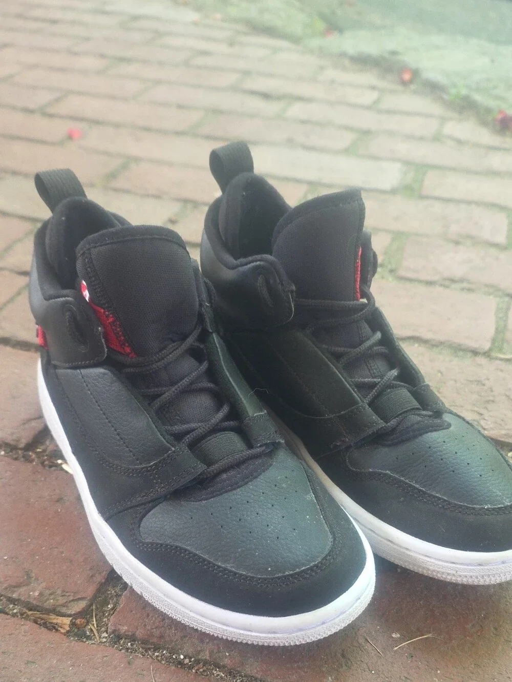 Nike Jordan Fadeaway Youth Sneakers - Leather - Y Size 5